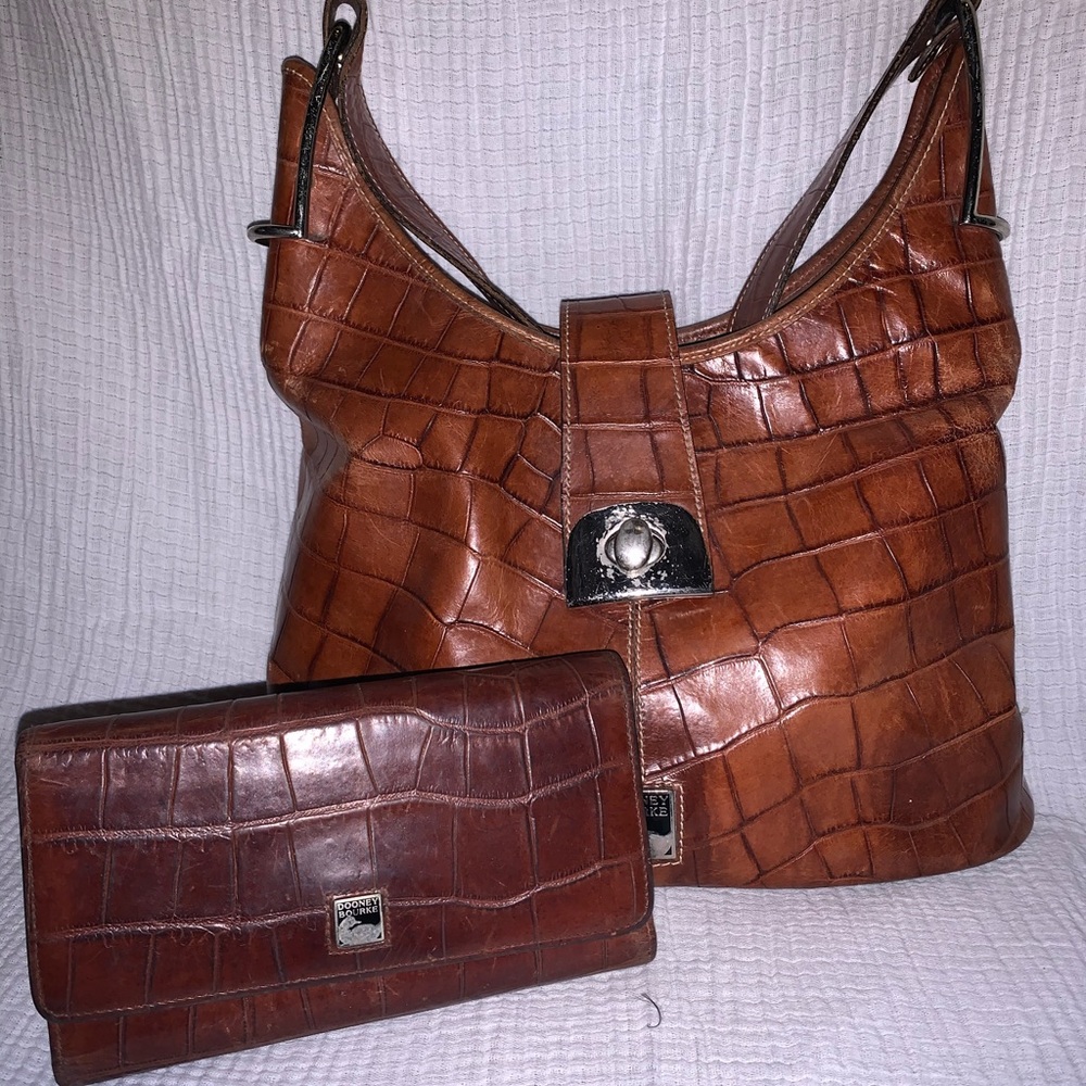 Dooney & Bourke purse w/ wallet